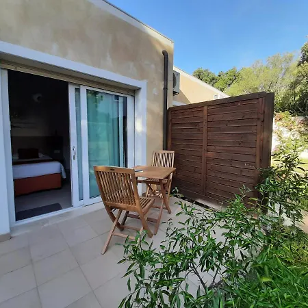 Cyrnea - Adults Only * 포르토베쉬오