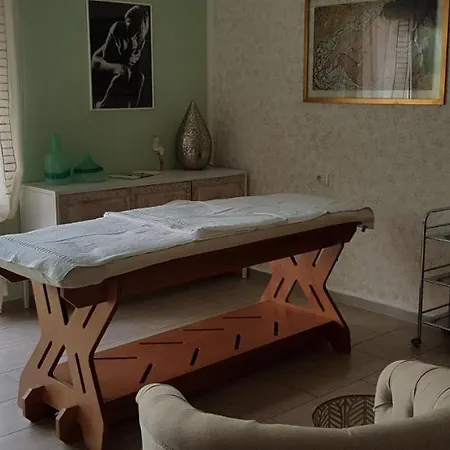 B&B Cyrnea - Adults Only