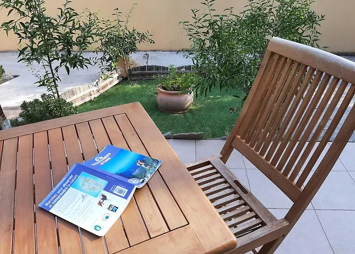 Cyrnea - Adults Only * 维琪奥港