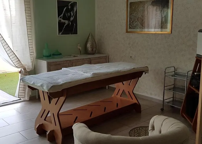 Bed & Breakfast Cyrnea - Adults Only