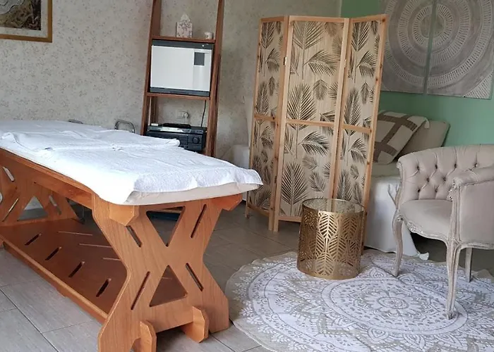 Bed & Breakfast Cyrnea - Adults Only *