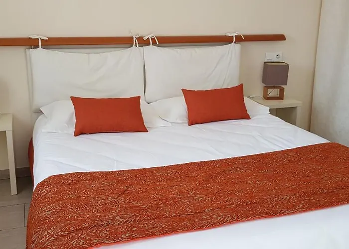 Cyrnea - Adults Only Bed & Breakfast *